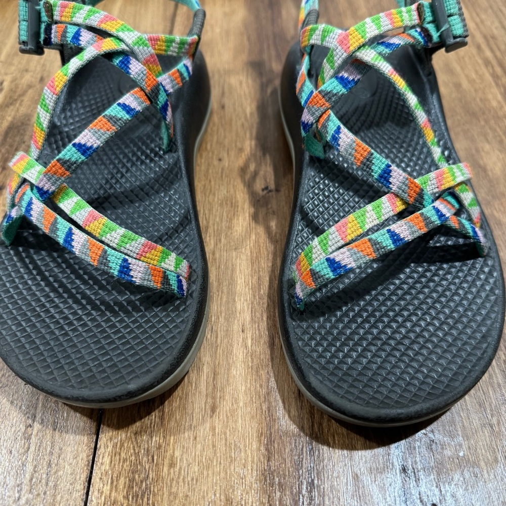 Women’s Chacos - Picture 2 of 5